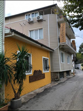 Tarihi kaleiçi müthiş lokasyon 2+1 uygun fiyat